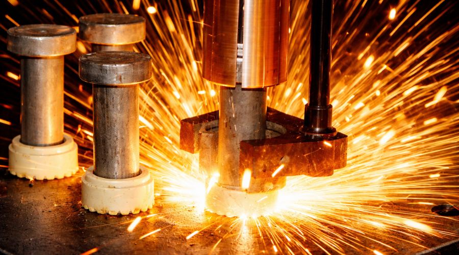 The Role of Industrial Fabrication in Large‑Scale Construction & Manufacturing